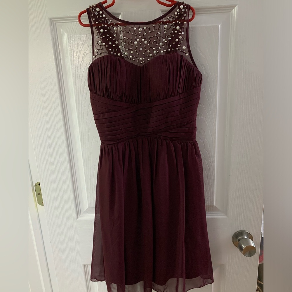 Burgundy Formal dress - Picture 2 of 3
